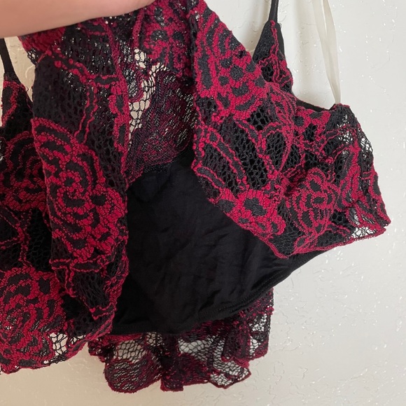 Lace crop top - Picture 3 of 5